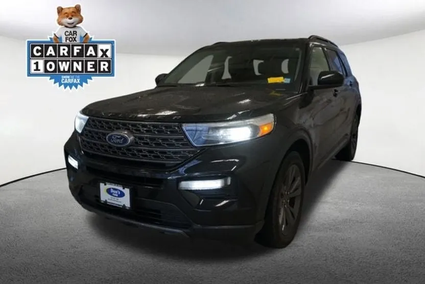 2022 Ford Explorer XLT photo 1