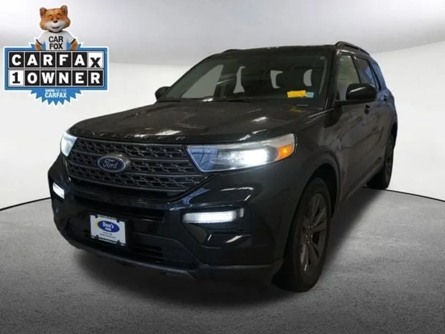2022 Ford Explorer XLT photo 1