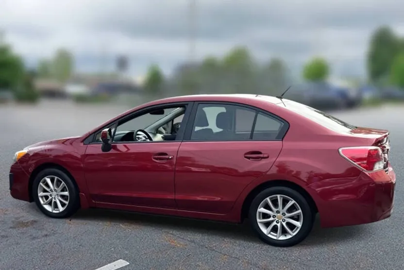 2014 Subaru Impreza 2.0i Premium photo 1