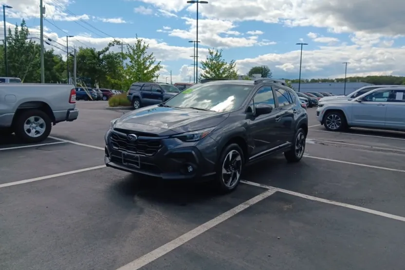 2025 Subaru Crosstrek Limited photo 1