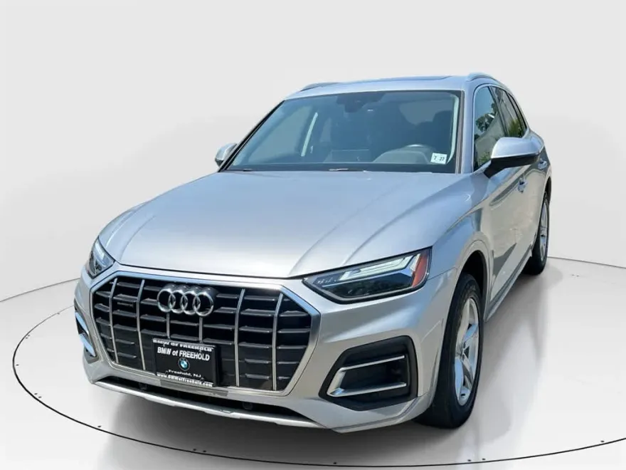 2022 Audi Q5 40 Premium photo 1