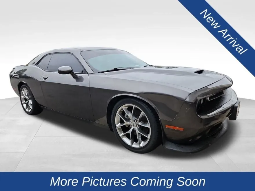 2022 Dodge Challenger GT photo 1