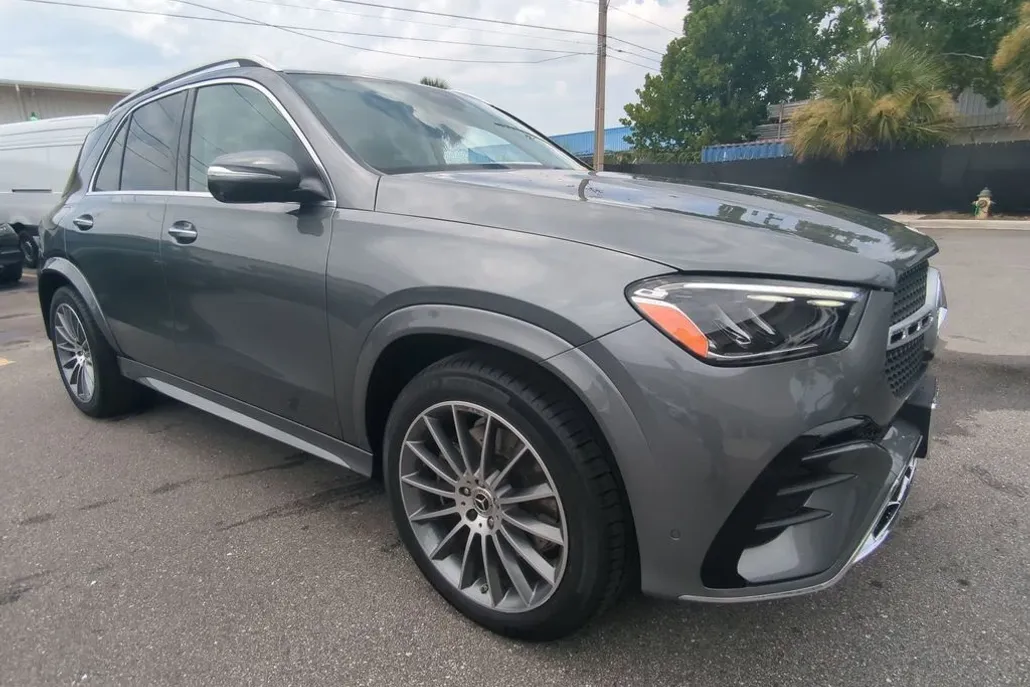 2025 Mercedes Benz GLE 350 4MATIC photo 1