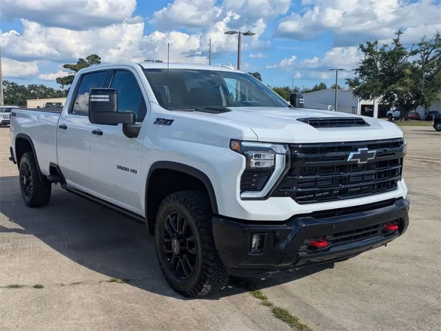 2012 Chevrolet Silverado 1500 LT photo 1