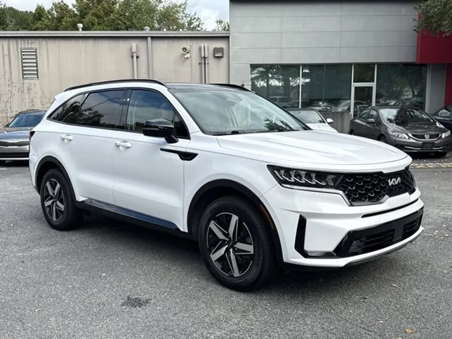 2022 Kia Sorento EX photo 1