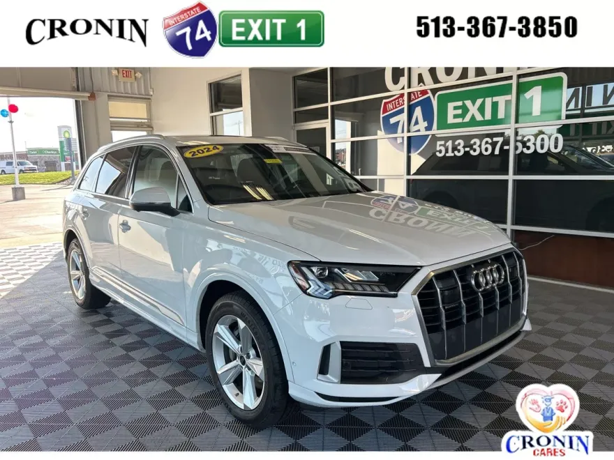 2024 Audi Q7 45 Premium Plus photo 1