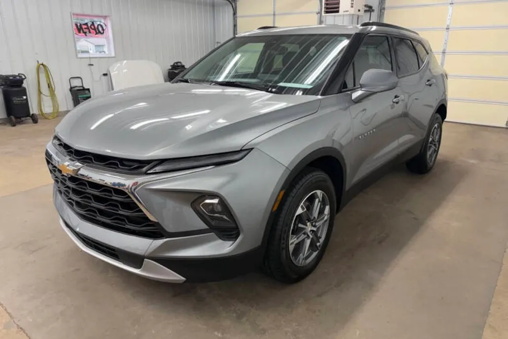 2023 Chevrolet Blazer 2LT photo 1