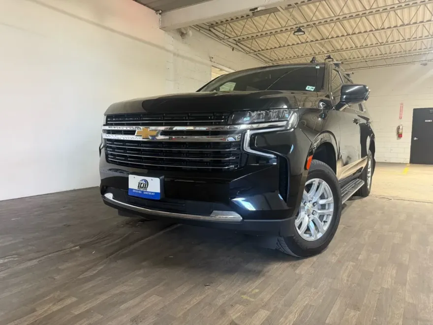 2021 Chevrolet Tahoe LT photo 1