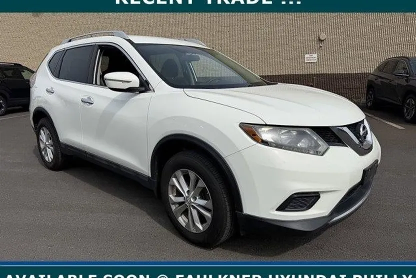 2015 Nissan Rogue AWD SV photo 1