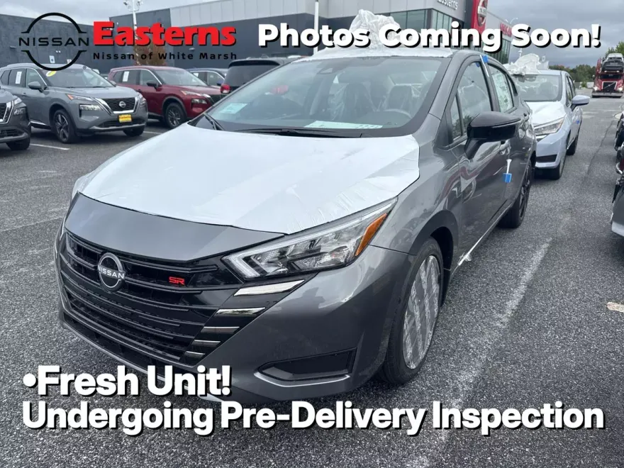 2025 Nissan Versa Sedan SR photo 1