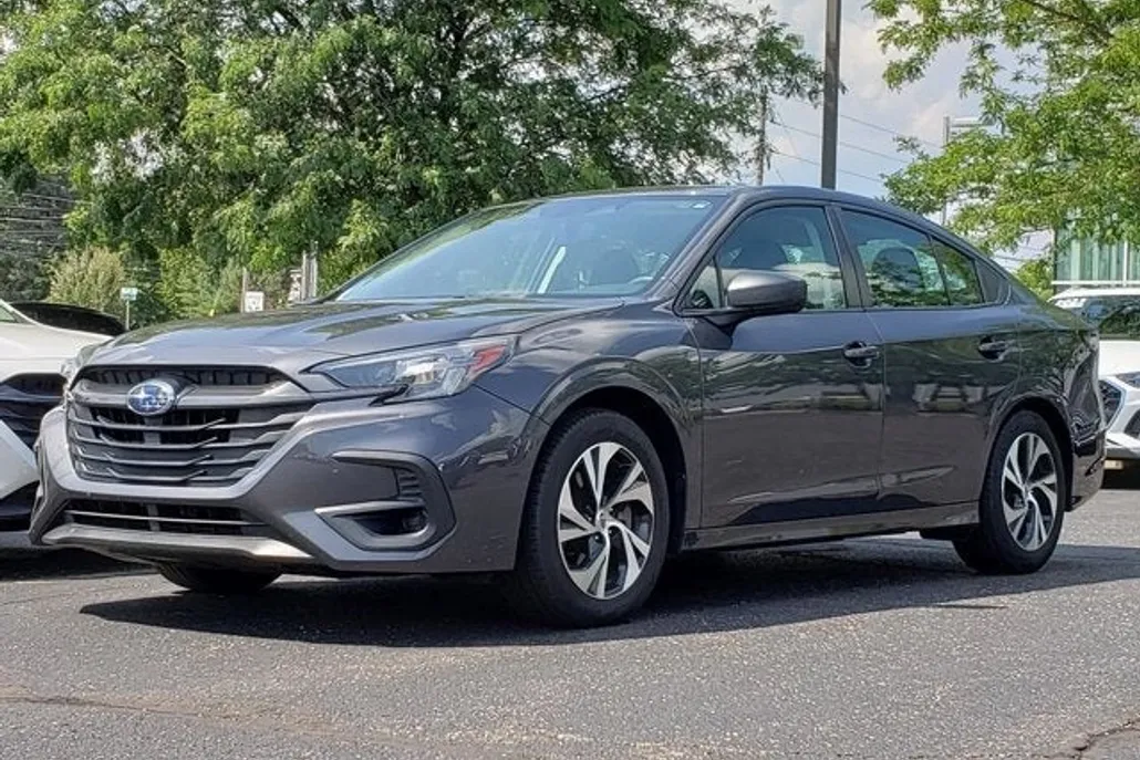 2023 Subaru Legacy Base photo 1