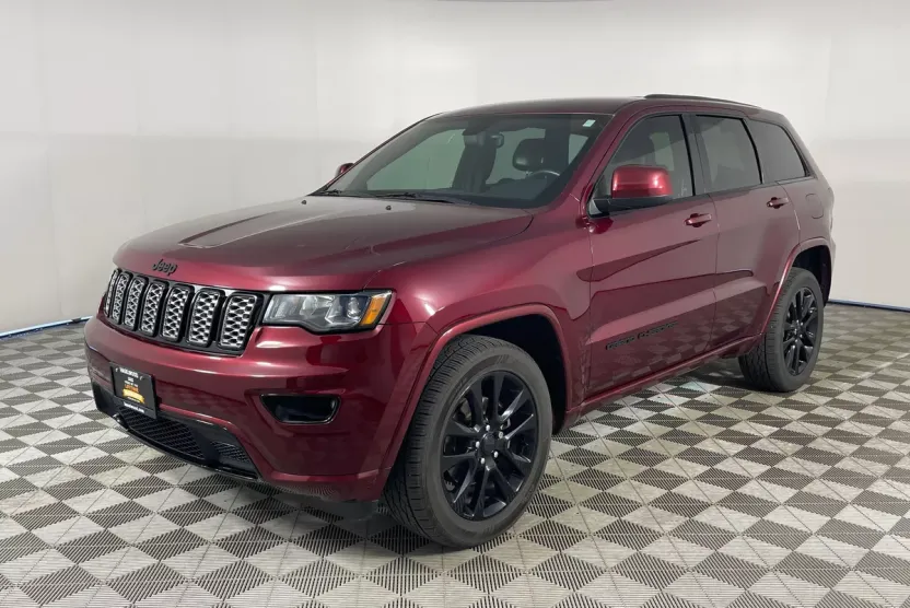 2017 Jeep Grand Cherokee Altitude Sport photo 1