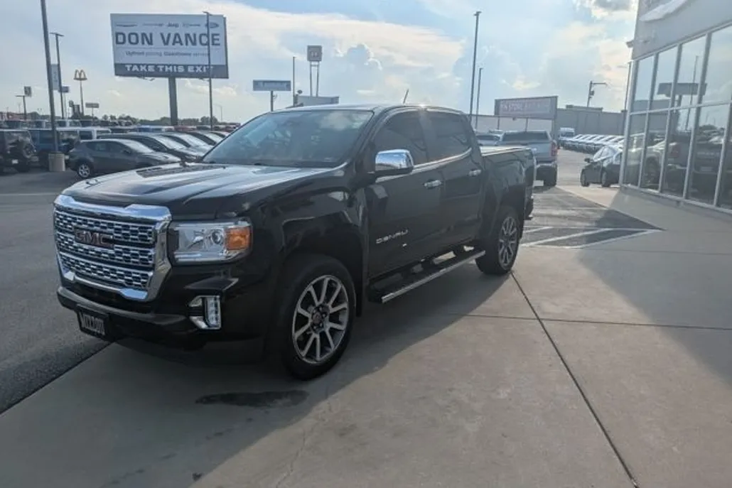 2022 Gmc Canyon Denali photo 1