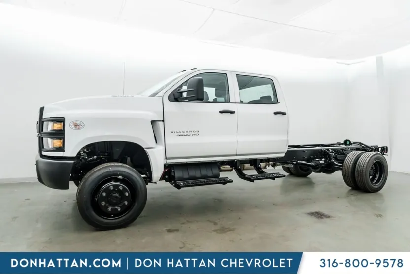 2024 Chevrolet Silverado 4500HD Work Truck photo 1