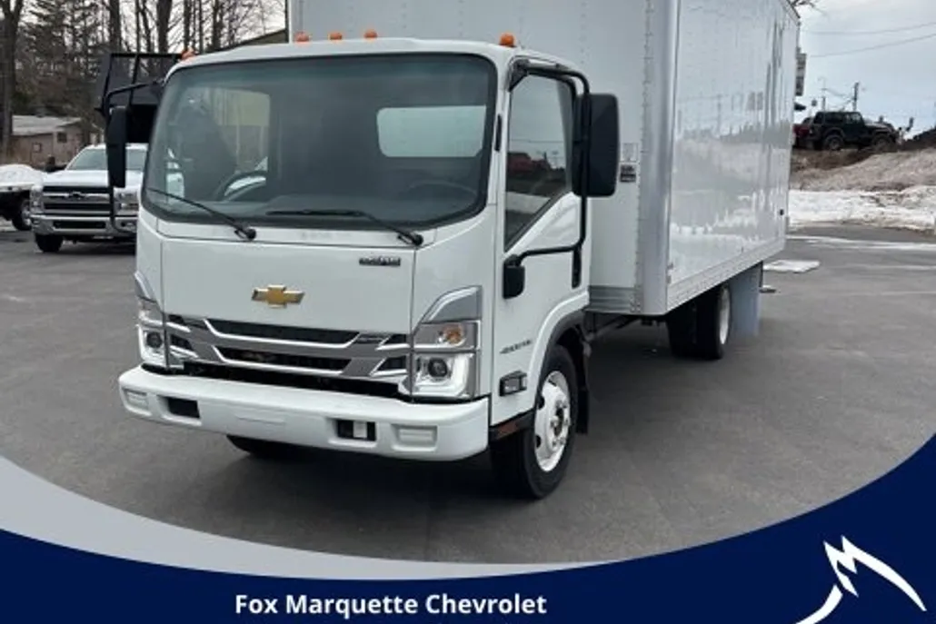 2024 Chevrolet Silverado 4500HD photo 1
