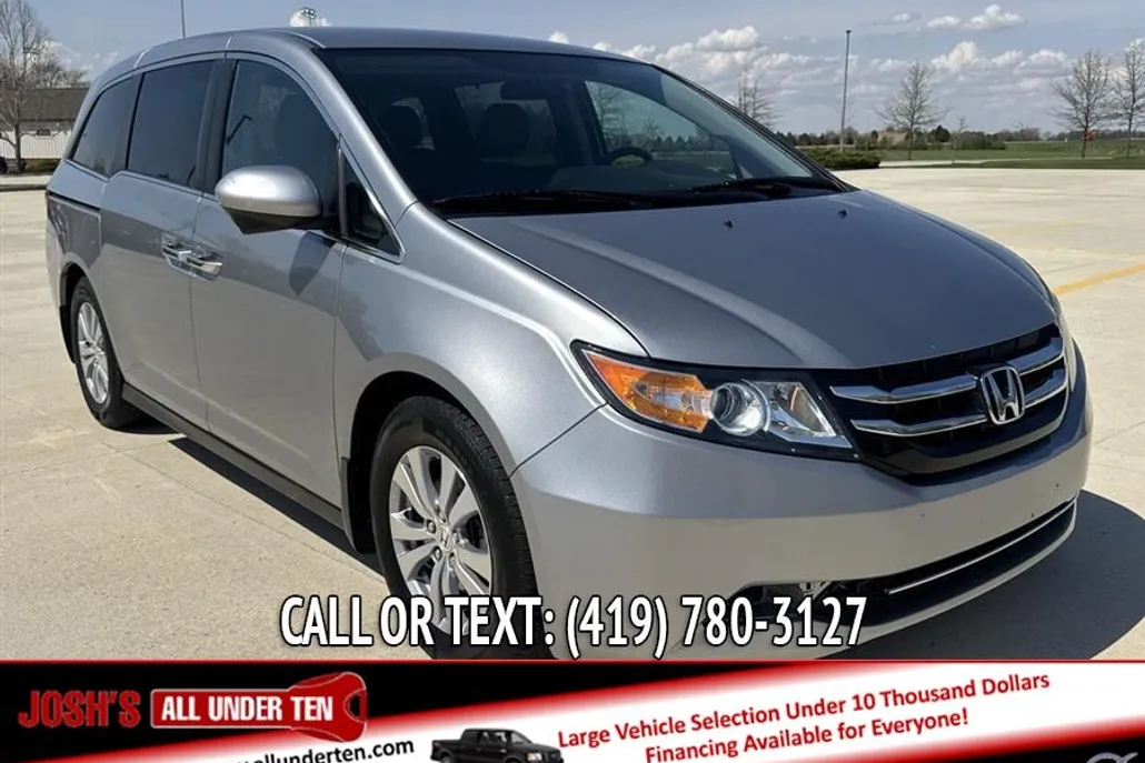 2016 Honda Odyssey SE photo 1