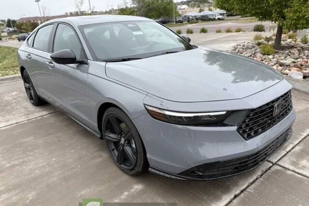 2025 Honda Accord Hybrid Sport-L photo 1