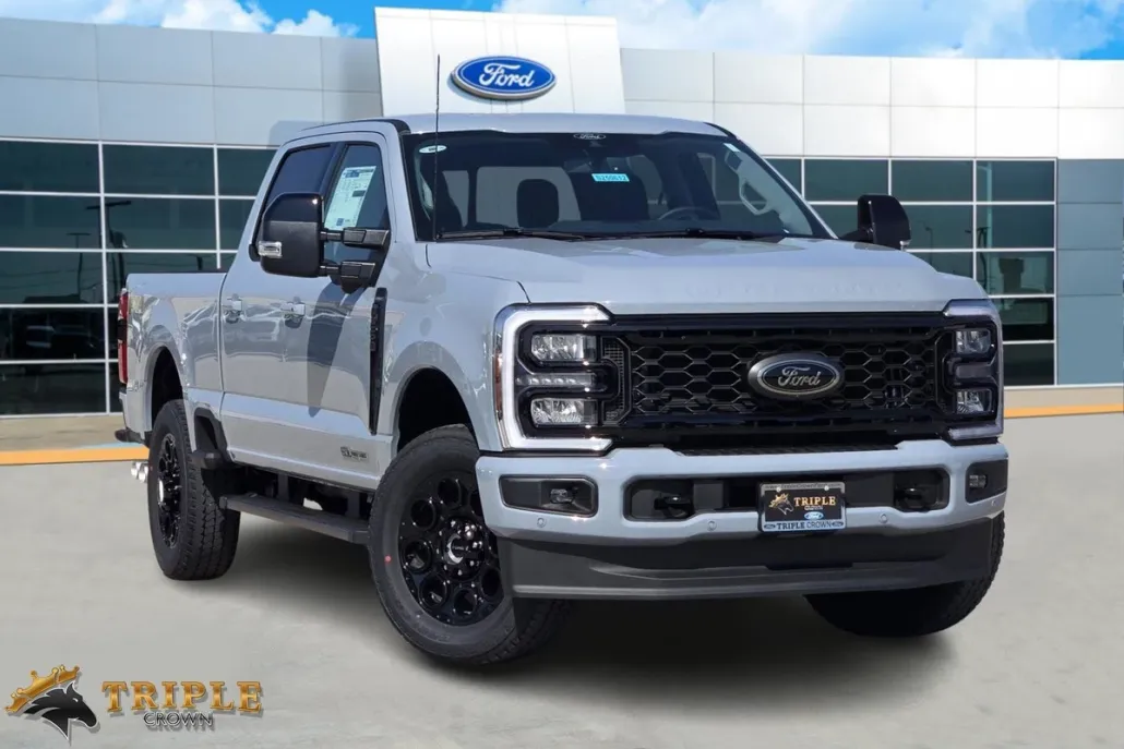 2025 Ford F-250 photo 1