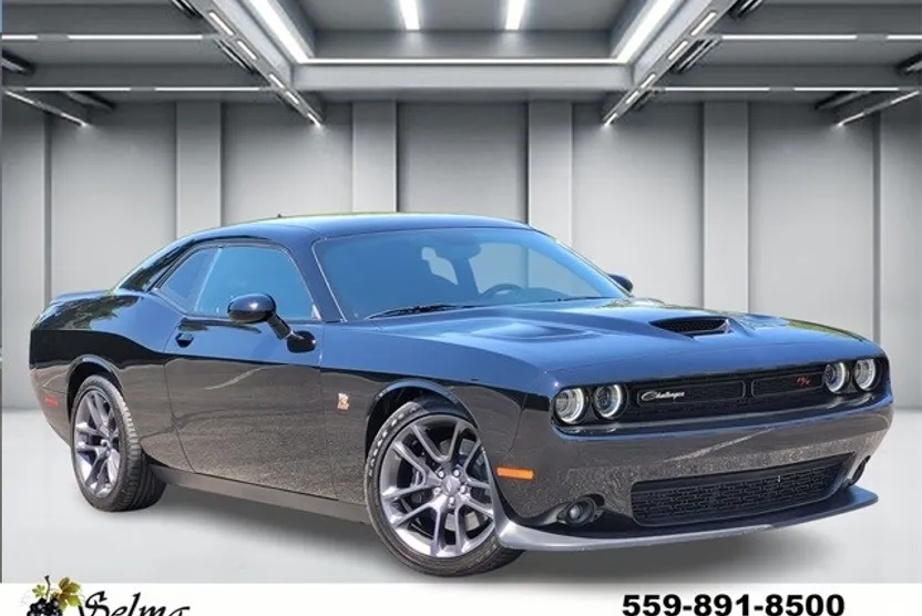 2023 Dodge Challenger R/T Scat Pack photo 1