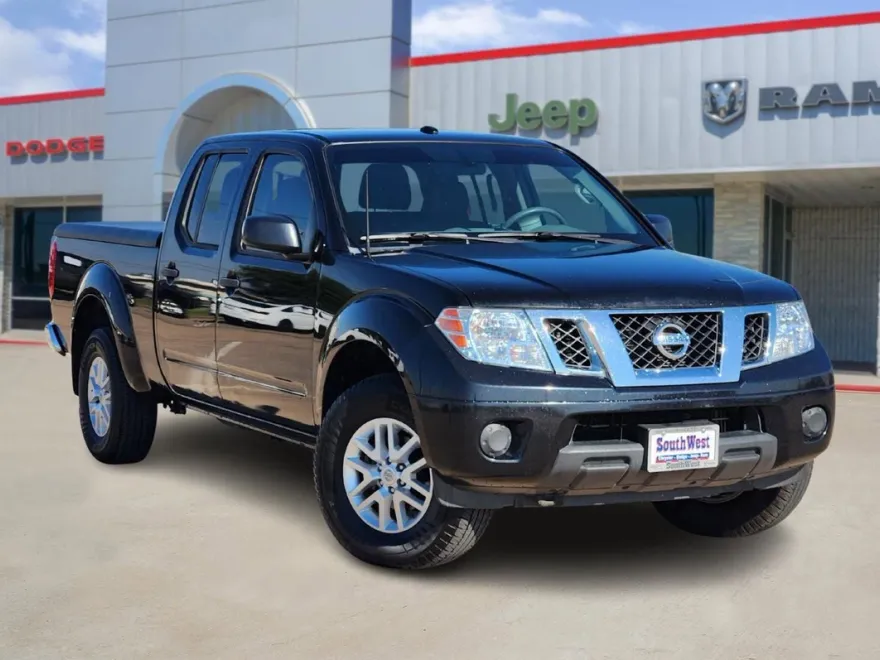 2016 Nissan Frontier SV photo 1