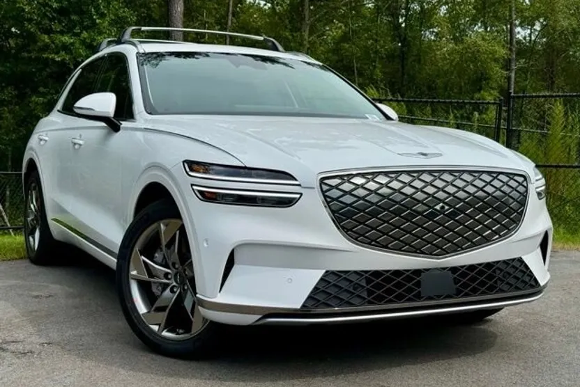 2025 Genesis Electrified GV70 Advanced photo 1