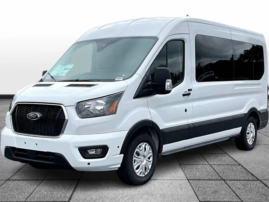 2025 Ford Transit Passenger Van XLT photo 1