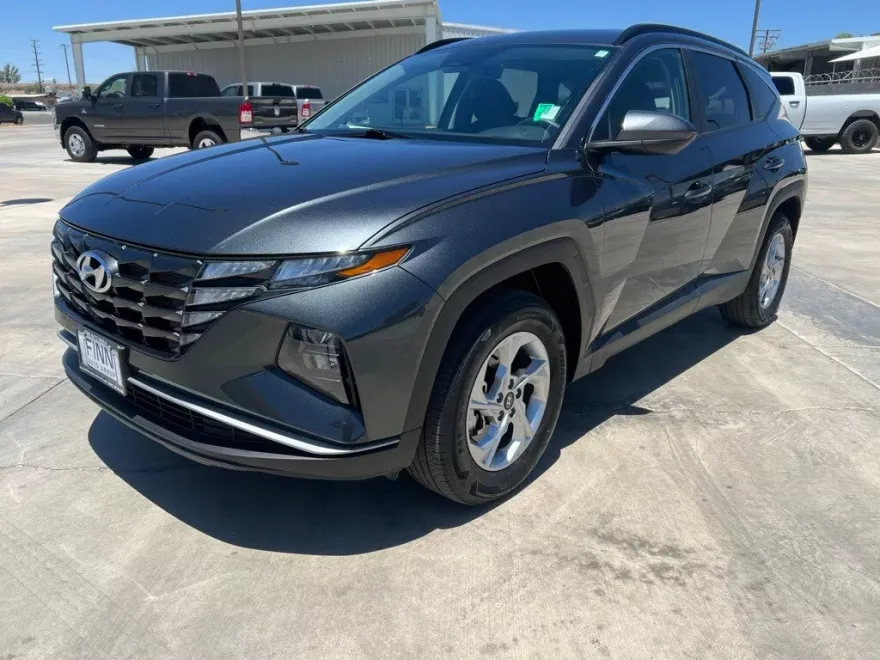 2024 Hyundai Tucson SEL photo 1
