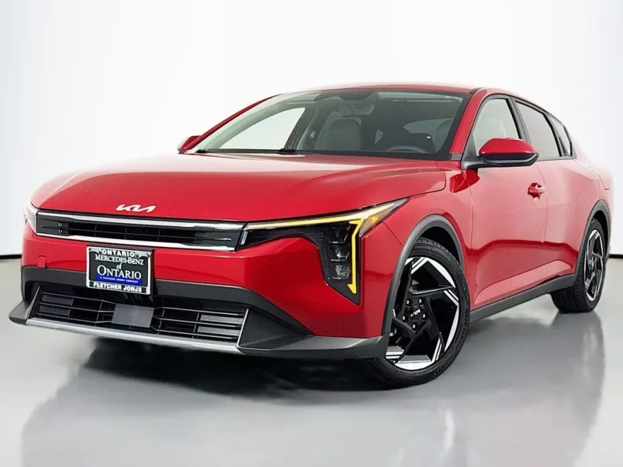2025 Kia K4 EX photo 1