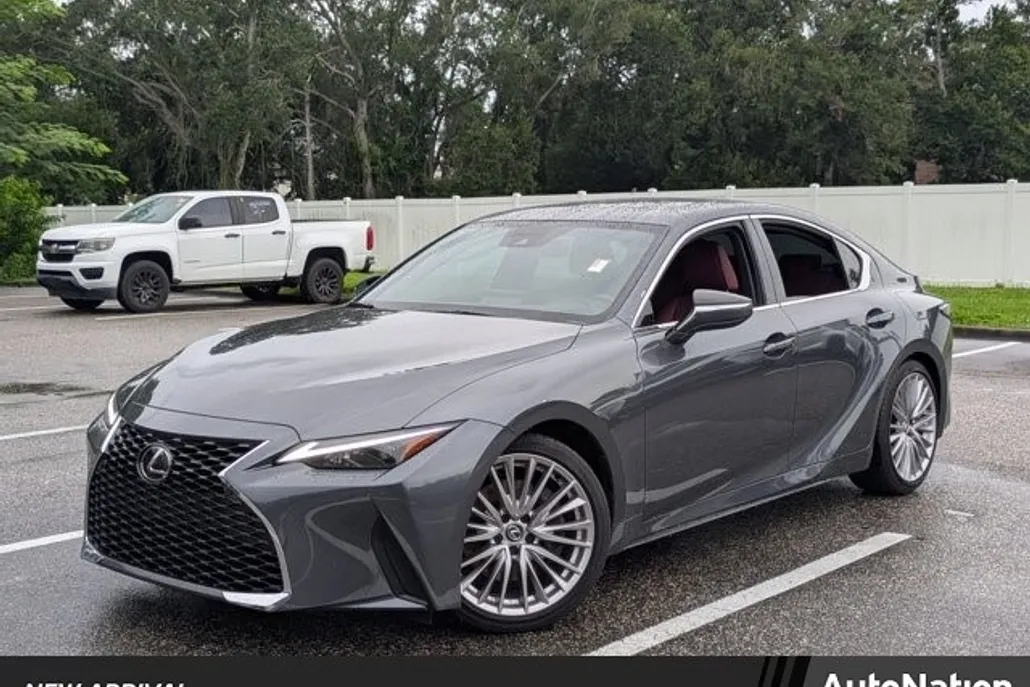 2024 Lexus IS 300 photo 1