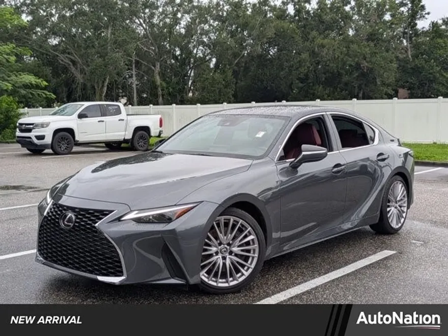 2024 Lexus IS 300 photo 1
