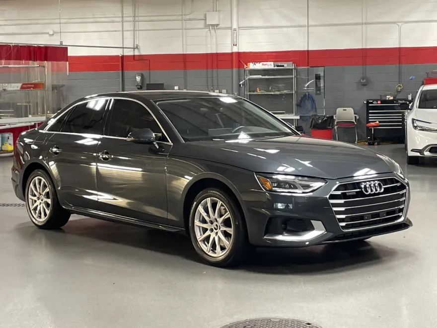 2022 Audi A4 Quattro Premium photo 1