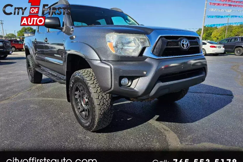 2013 Toyota Tacoma Double Cab V6 4x4 photo 1