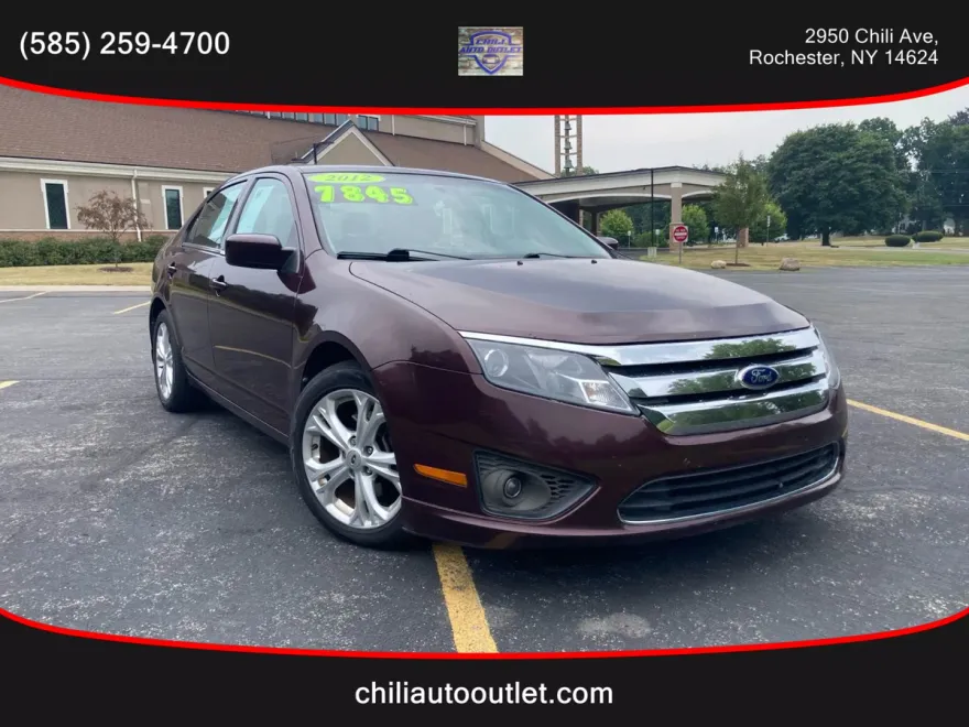 2012 Ford Fusion SE photo 1