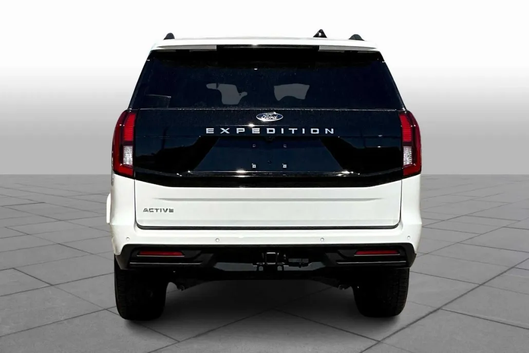 2025 Ford Expedition photo 1