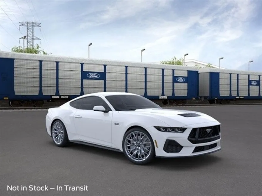 2025 Ford Mustang GT photo 1