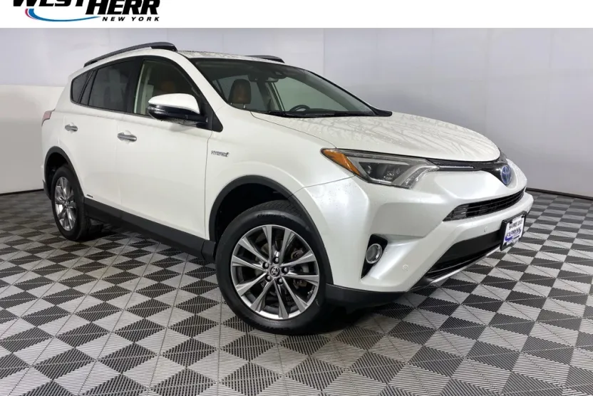 2017 Toyota RAV4 Hybrid Limited photo 1