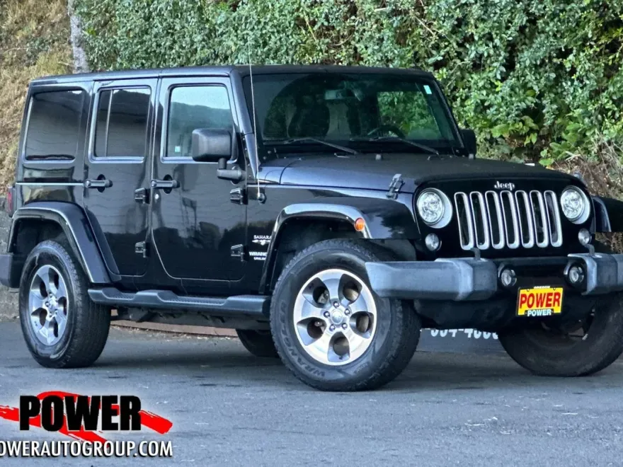 2017 Jeep Wrangler Unlimited Sahara photo 1