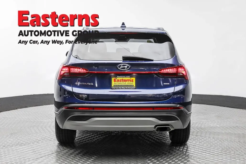 2022 Hyundai Santa Fe SE photo 1