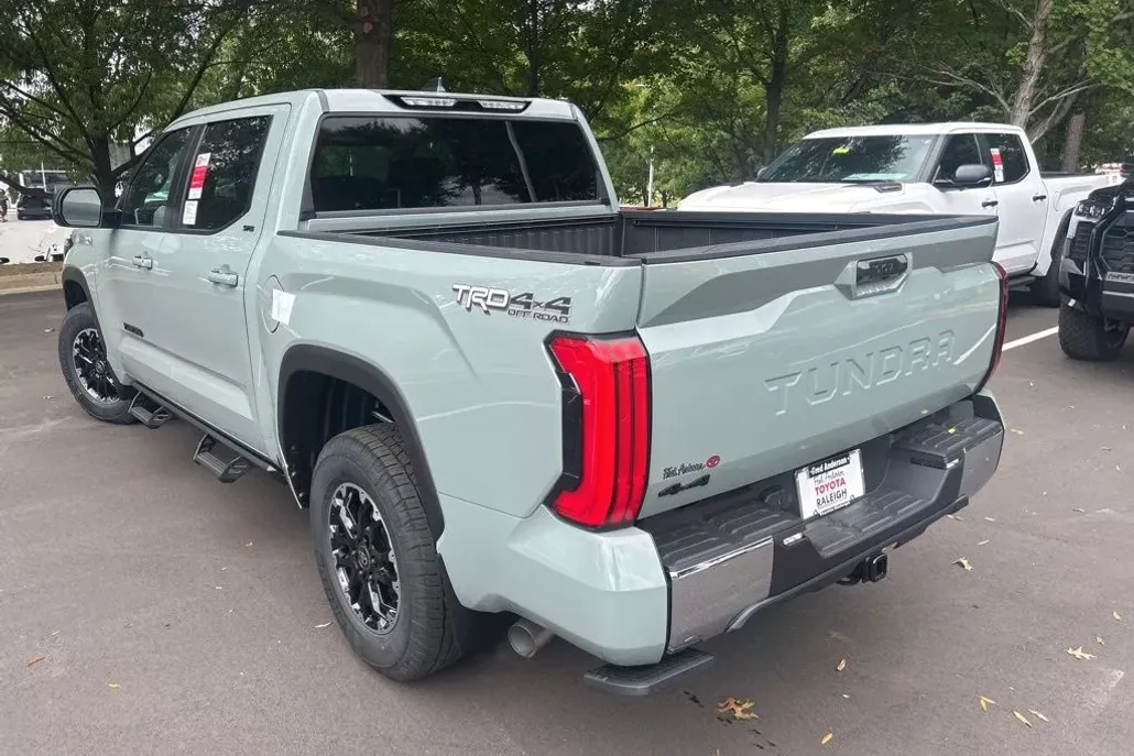 2026 Toyota Tundra SR5 CrewMax photo 1