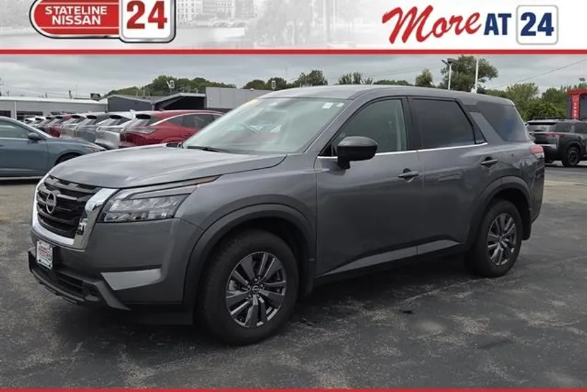2024 Nissan Pathfinder S photo 1