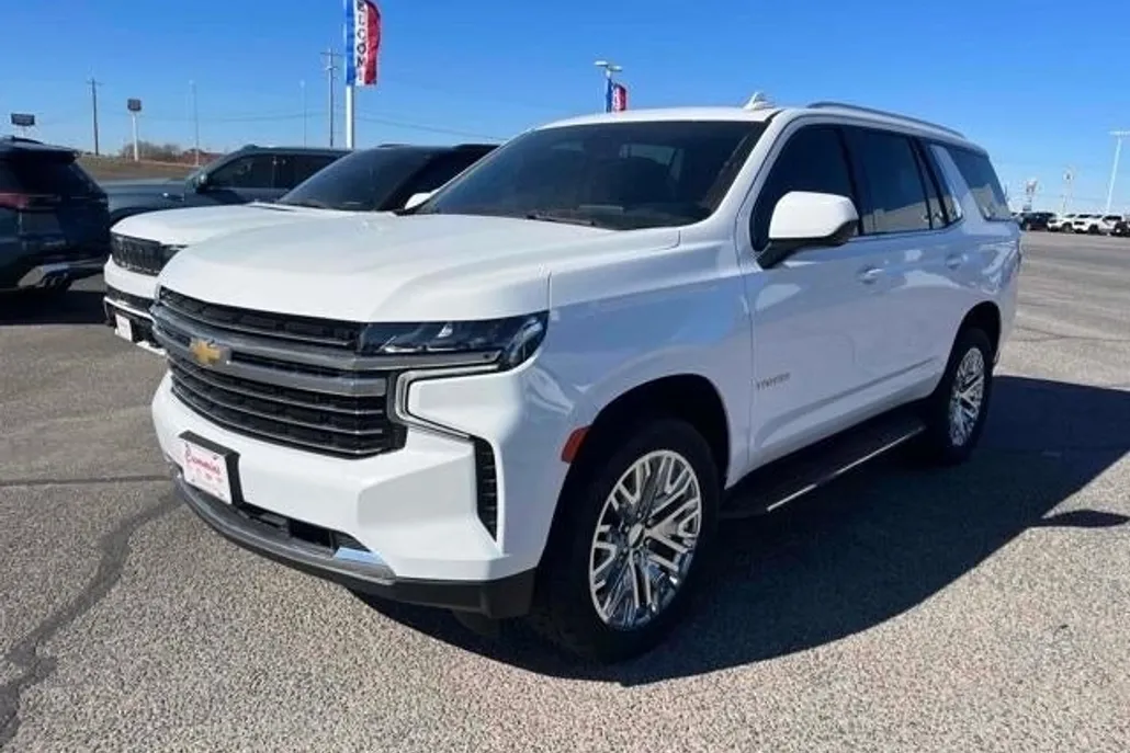 2021 Chevrolet Tahoe LT photo 1