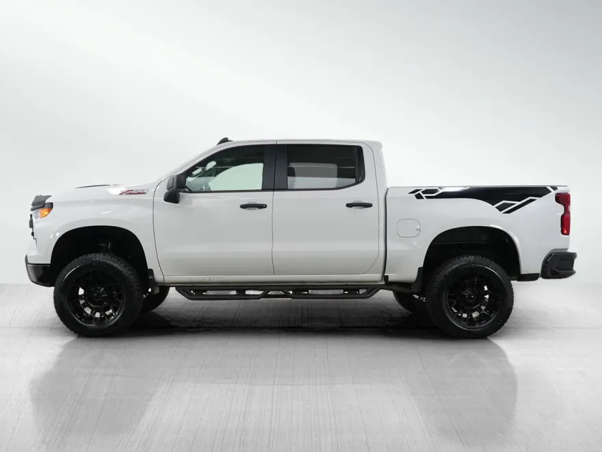 2022 Chevrolet Silverado 1500 Custom Trail Boss photo 1