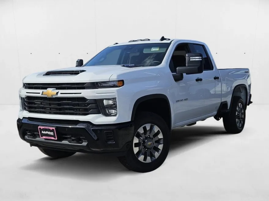 2025 Chevrolet Silverado 2500HD Custom photo 1