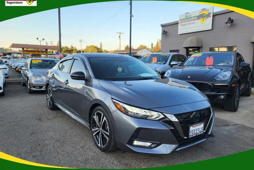 2022 Nissan Sentra SR photo 1
