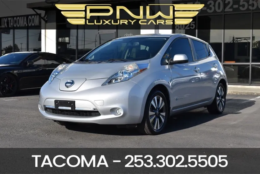 2017 Nissan Leaf SL photo 1