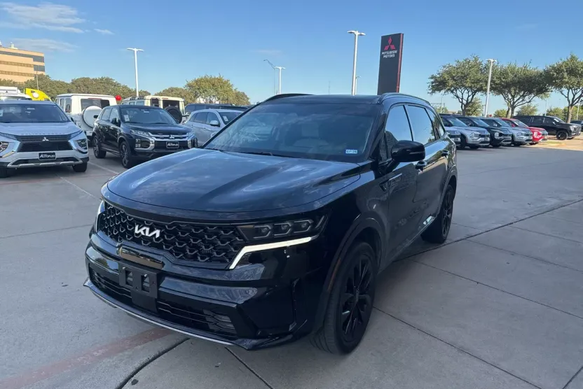 2023 Kia Sorento SX photo 1