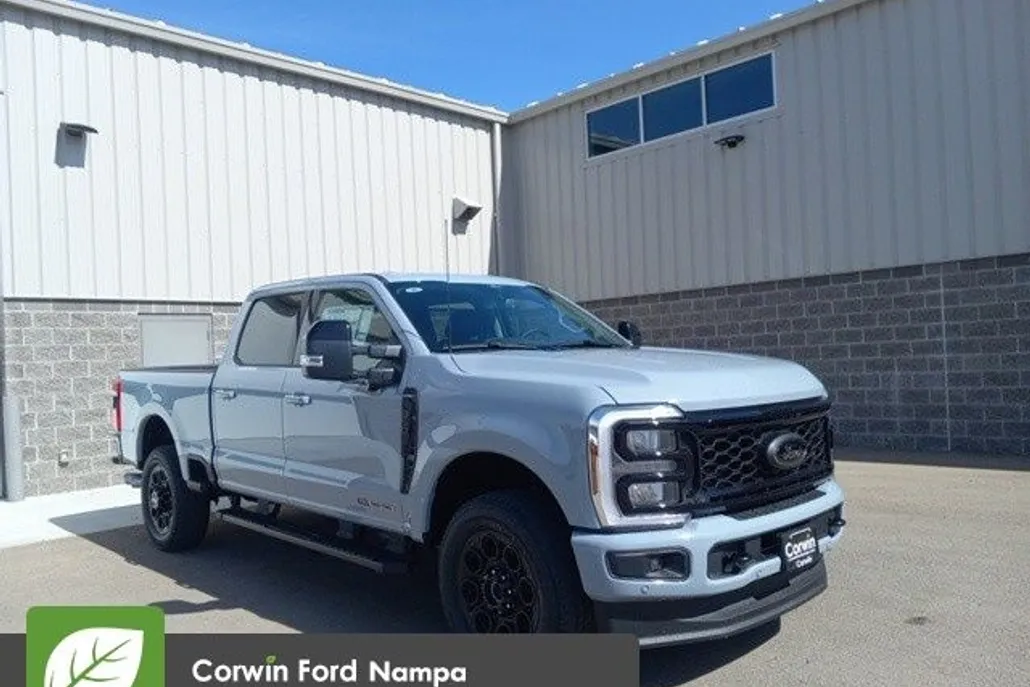 2025 Ford F-350 Lariat photo 1