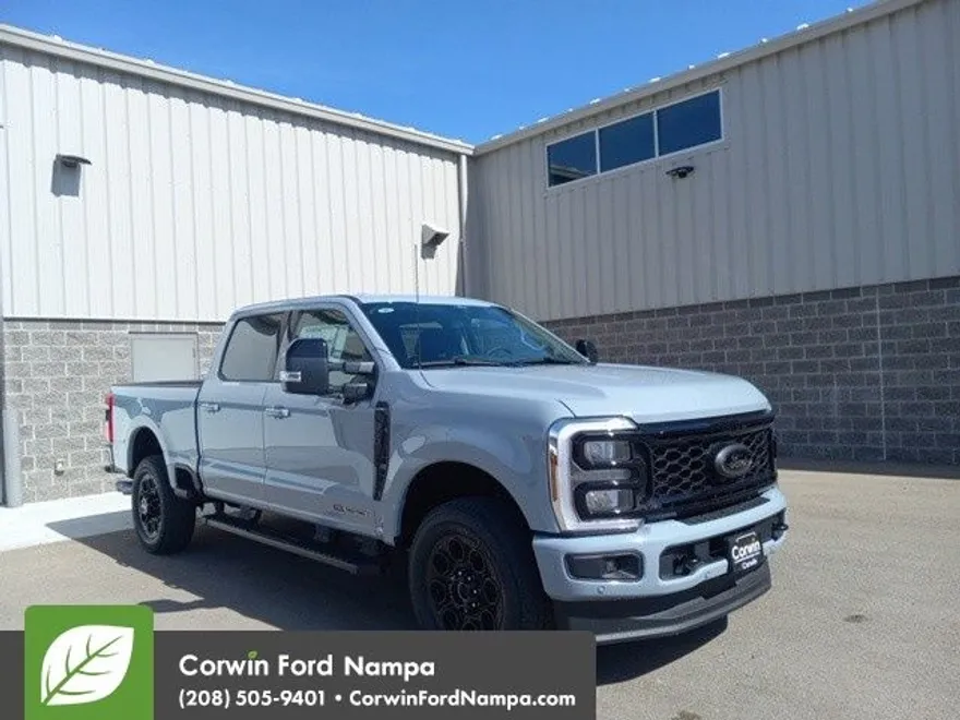 2025 Ford F-350 Lariat photo 1