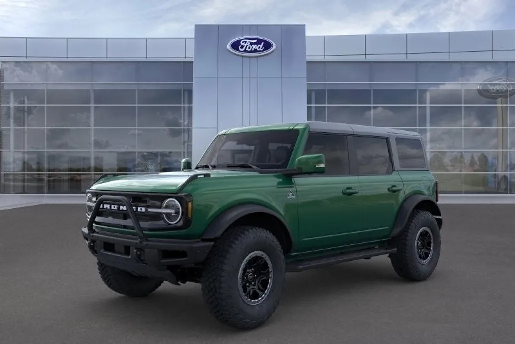 2024 Ford Bronco Outer Banks photo 1