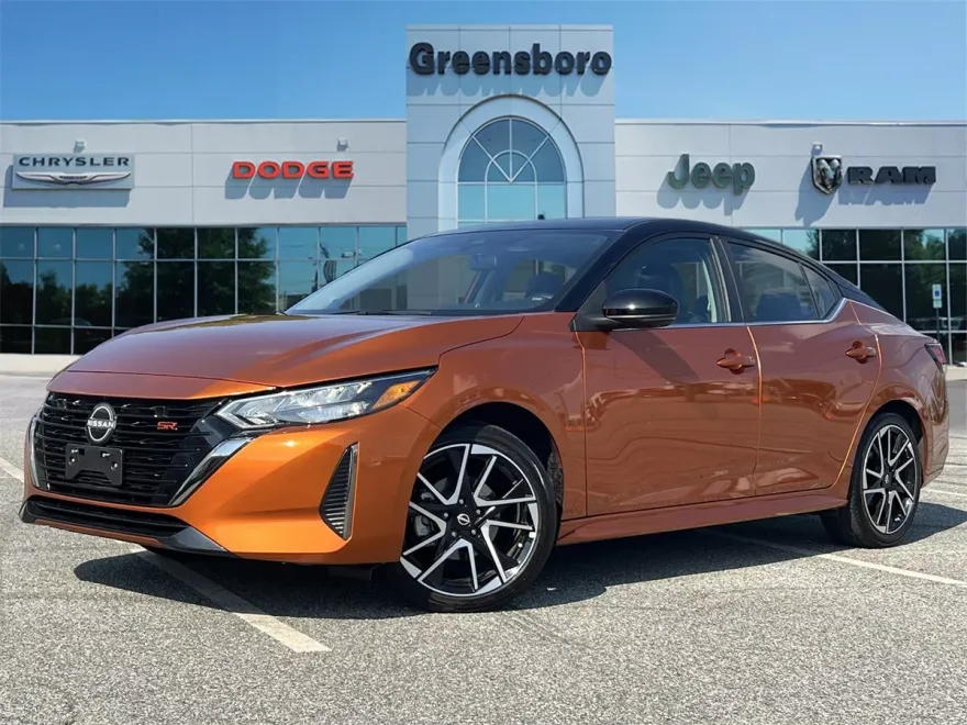 2025 Nissan Sentra SR photo 1